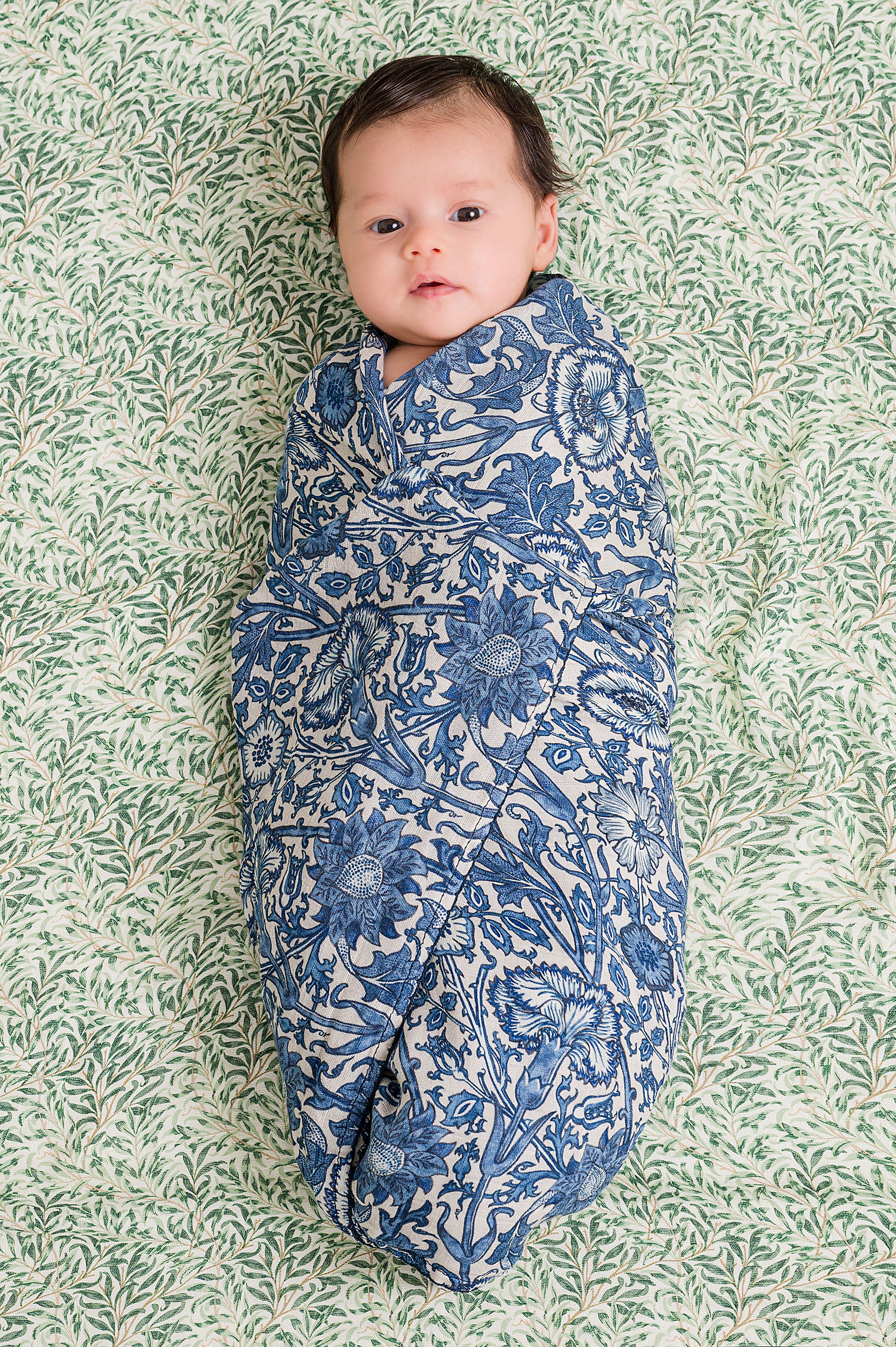 DockATot Swaddle - Pink &amp; Rose / Willow Boughs